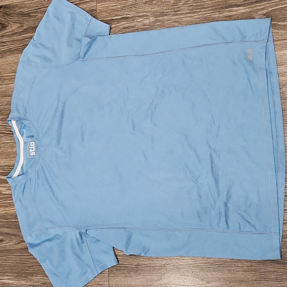 EUC Stio Tee Size L
